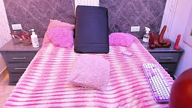 AndreaFletcher online show from February 1, 12:47 pm