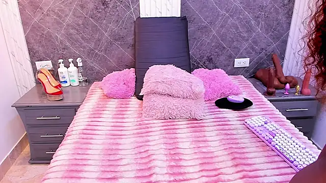 AndreaFletcher online show from March 3, 7:43 pm