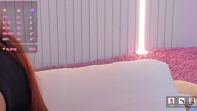 EmilyEvans7 online show from April 21, 1:42 am