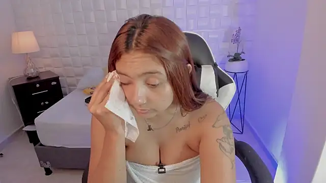 anny rouse24 online show from February 12, 2:22 am