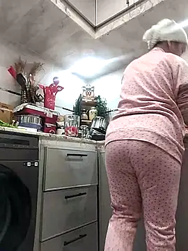 lolo890 online show from April 13, 9:52 pm