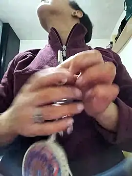 lolo890 online show from February 2, 11:04 pm