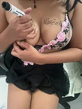 Snapshot of Amelia_singh chatting on March 20, 5:46 am Amelia singh online show from March 20, 5:46 am