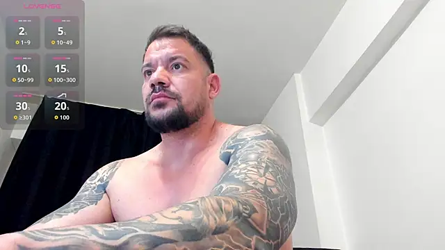 Snapshot of musclemonster31 chatting on July 14, 7:24 am musclemonster31 online show from July 14, 7:24 am