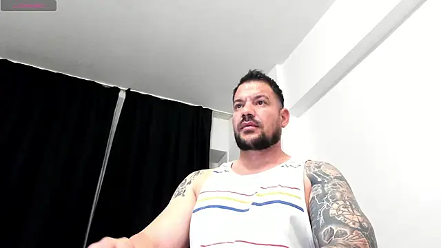 musclemonster31 online show from November 4, 2:04 am