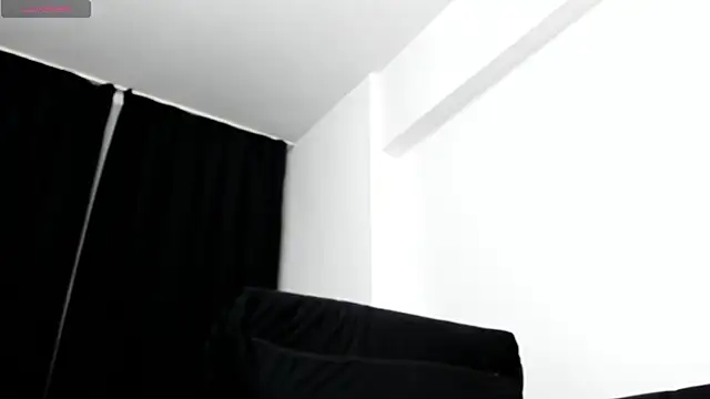 musclemonster31 online show from September 28, 2:07 am