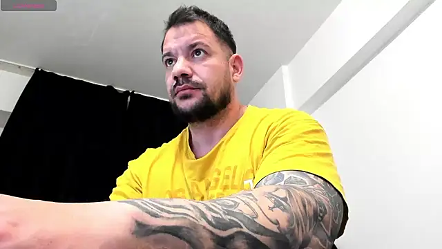 musclemonster31 online show from December 15, 11:27 am