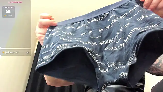 musclemonster31 online show from March 20, 9:16 pm