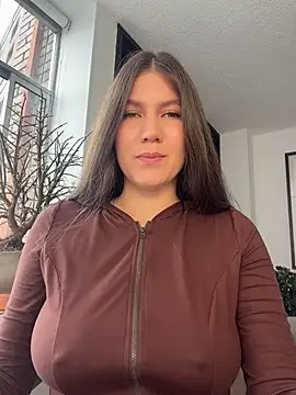 AmelieLaurent  online show from July 29, 2:05 pm
