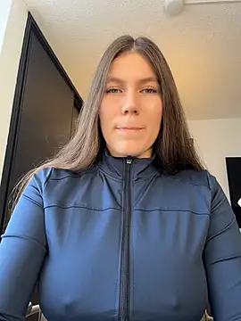AmelieLaurent  online show from July 24, 12:56 pm