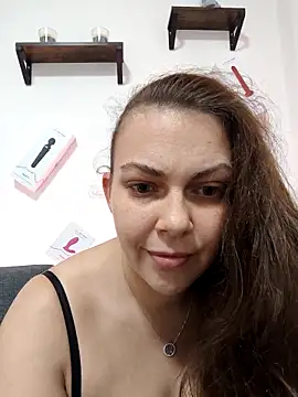 Snapshot of LEAsquirt91 chatting on October 16, 11:18 am LEAsquirt91 online show from October 16, 11:18 am