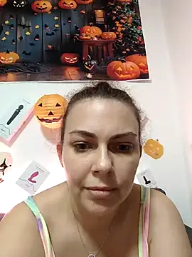 Snapshot of LEAsquirt91 chatting on November 15, 11:14 am LEAsquirt91 online show from November 15, 11:14 am