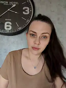 Snapshot of LEAsquirt91 chatting on March 18, 2:39 pm LEAsquirt91 online show from March 18, 2:39 pm