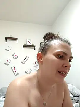 Snapshot of LEAsquirt91 chatting on February 6, 3:06 am LEAsquirt91 online show from February 6, 3:06 am