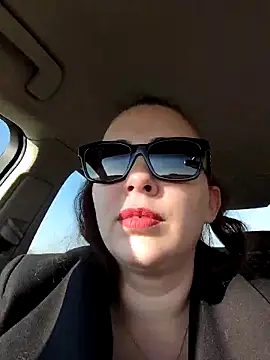 Snapshot of LEAsquirt91 chatting on March 4, 2:32 pm LEAsquirt91 online show from March 4, 2:32 pm