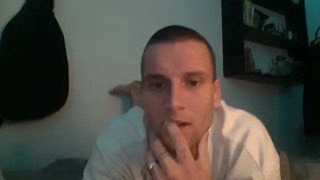 ETHAN MOORE online show from June 5, 1:43 am