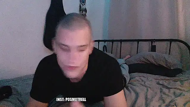 ETHAN MOORE online show from March 14, 3:51 pm