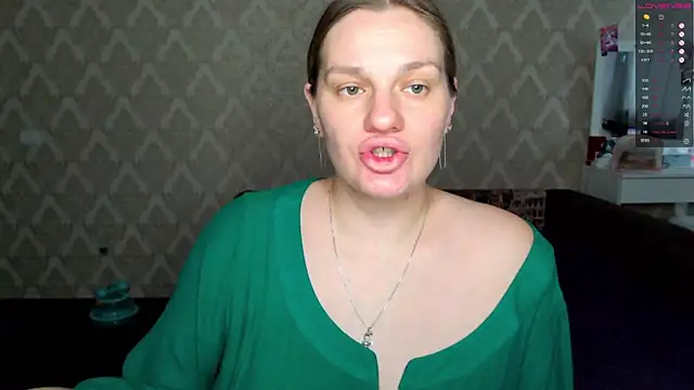 Snapshot of EndlessLustX chatting on January 20, 4:43 am EndlessLustX online show from January 20, 4:43 am