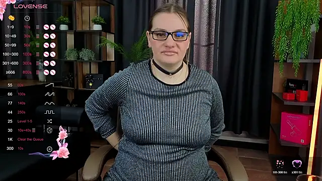 Snapshot of EndlessLustX chatting on February 20, 4:09 am EndlessLustX online show from February 20, 4:09 am