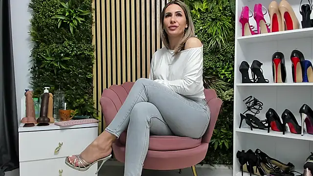 sweetcherry30 online show from May 17, 6:13 am