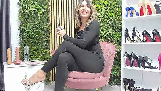 sweetcherry30 online show from March 14, 7:25 am