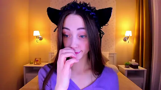 Lexi Split online show from February 4, 6:57 am