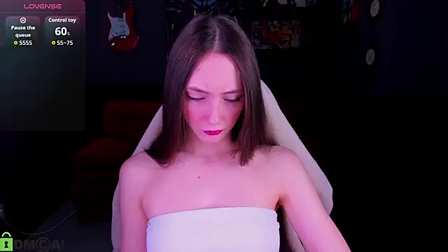 Lexi Split online show from April 3, 1:23 am