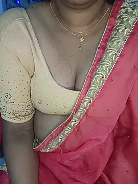 Snapshot of Malluivaniya chatting on June 16, 6:02 am Malluivaniya online show from June 16, 6:02 am