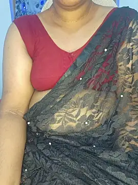 Snapshot of Malluivaniya chatting on July 21, 6:15 am Malluivaniya online show from July 21, 6:15 am