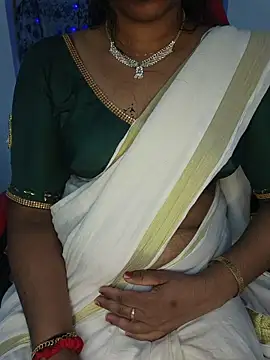 Snapshot of Malluivaniya chatting on June 18, 6:12 am Malluivaniya online show from June 18, 6:12 am