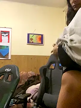 calliemaggotbone online show from November 2, 11:48 am