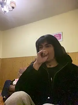 calliemaggotbone online show from March 29, 4:14 am