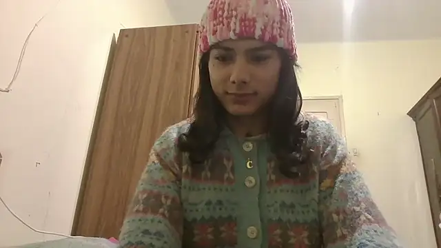 calliemaggotbone online show from January 10, 11:11 pm