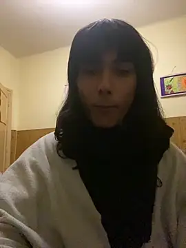 Snapshot of calliemaggotbone chatting on November 4, 4:38 am calliemaggotbone online show from November 4, 4:38 am