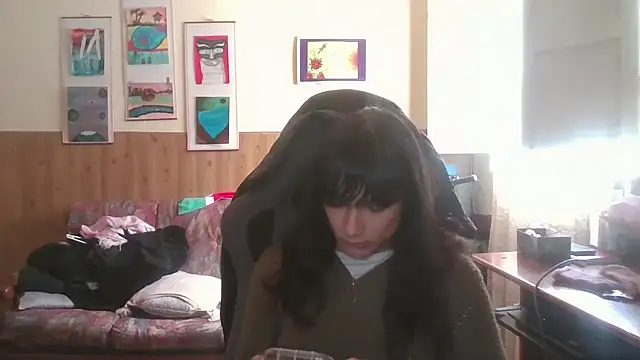 Snapshot of calliemaggotbone chatting on November 26, 1:44 pm calliemaggotbone online show from November 26, 1:44 pm