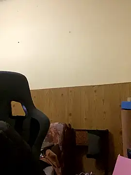 calliemaggotbone online show from January 7, 6:35 pm