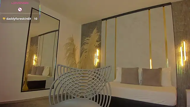 riley sierra online show from October 22, 12:48 pm