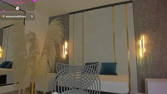 riley sierra online show from February 13, 12:49 pm