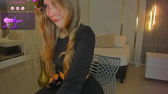 riley sierra online show from March 20, 12:39 pm