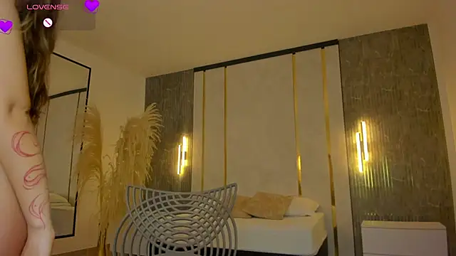 Snapshot of riley_sierra chatting on September 16, 12:50 pm riley sierra online show from September 16, 12:50 pm