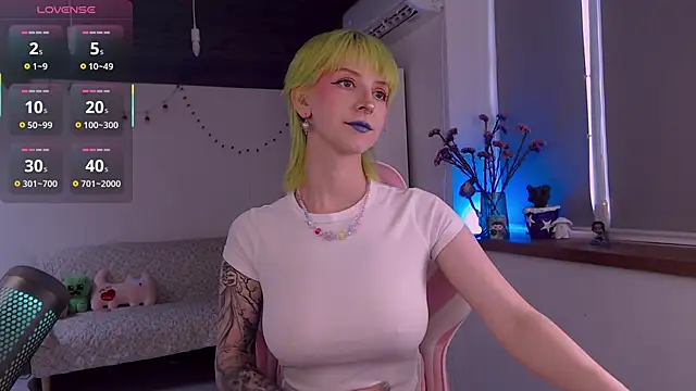Akiko Hentai online show from May 29, 3:40 pm