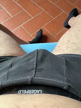 Snapshot of jacky4501 chatting on May 14, 3:31 pm jacky4501 online show from May 14, 3:31 pm