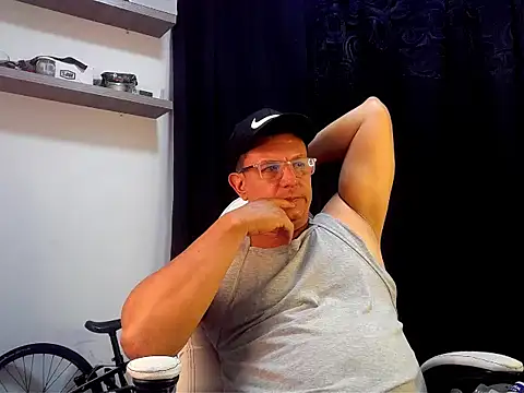 pedropicapi online show from February 27, 1:17 am