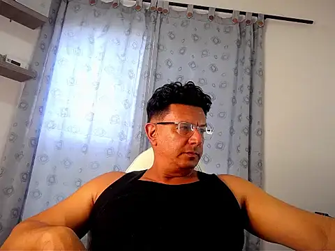 Snapshot of pedropicapi chatting on November 30, 7:14 pm pedropicapi online show from November 30, 7:14 pm