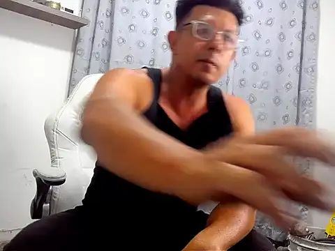 Snapshot of pedropicapi chatting on November 13, 11:52 pm pedropicapi online show from November 13, 11:52 pm