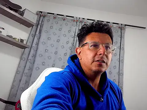 pedropicapi online show from October 23, 2:21 am
