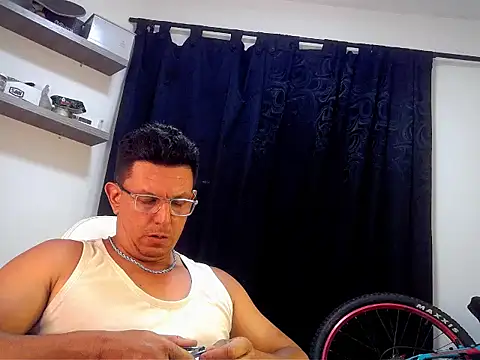 pedropicapi online show from April 12, 3:21 am