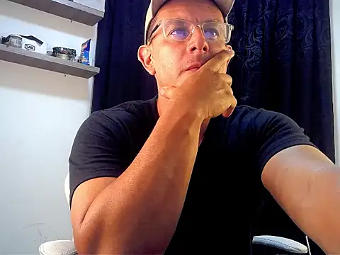 pedropicapi online show from January 12, 1:01 am