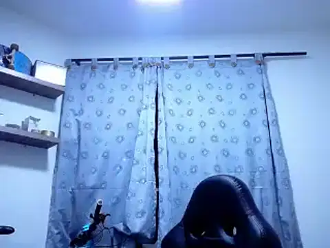 pedropicapi online show from December 11, 4:07 am