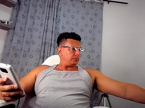pedropicapi online show from September 10, 11:48 pm